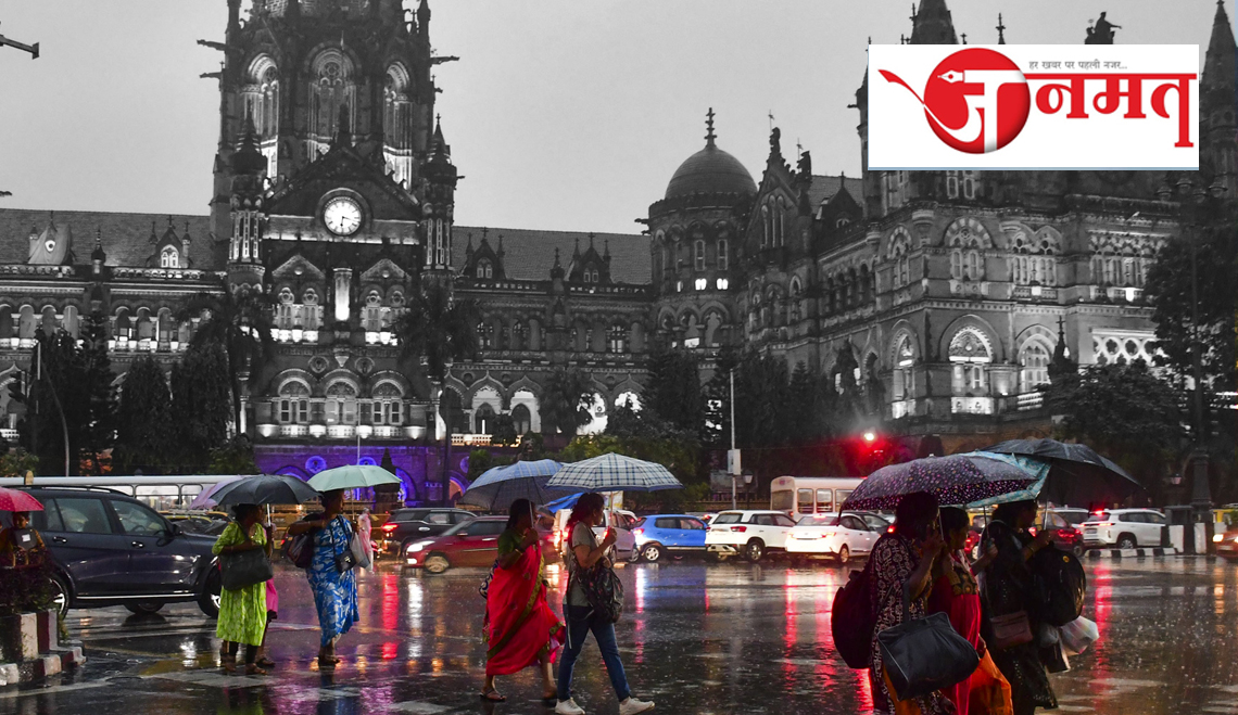 Red alert in Mumbai, schools and colleges will remain closed, rain is wreaking havoc in the financial capital.